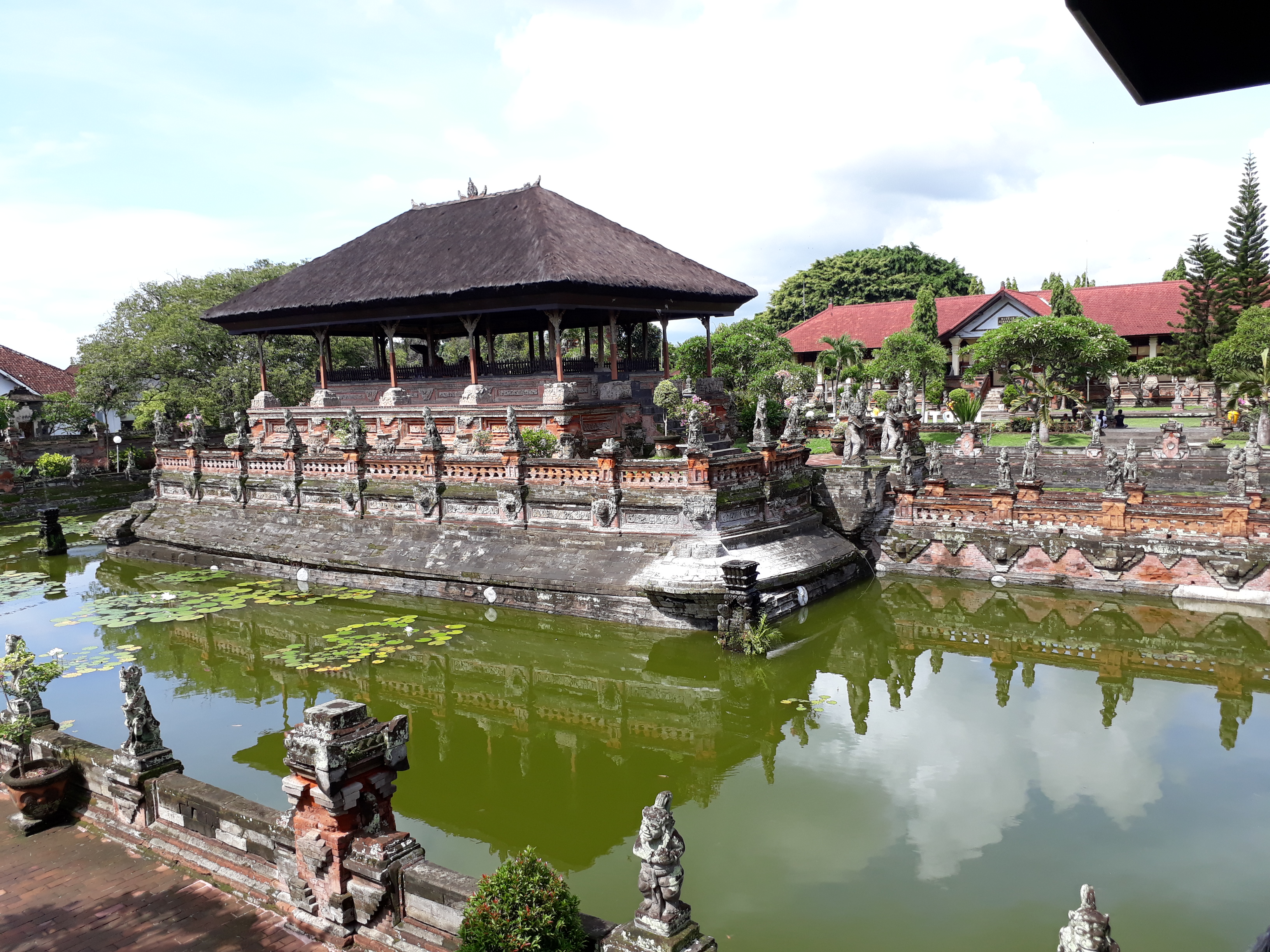 Objek Wisata Kertha Gosa di Klungkung Bali untuk